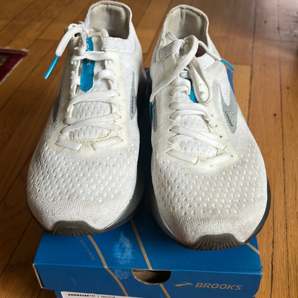 Brooks Levitate 2
